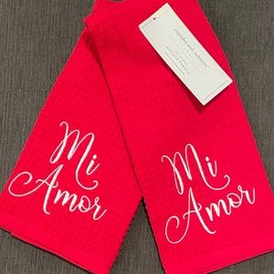 cupcakes and cashmere Mi Amor red Kitchen Towels